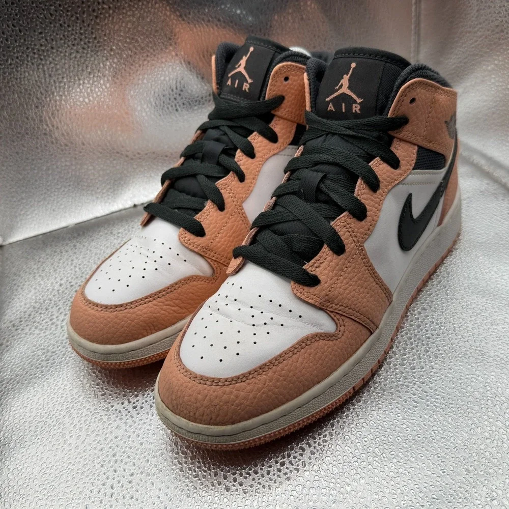 Size 6Y Nike Air Jordan Retro 1 Mid Pink Quartz Kids Lace-Up Sneakers 555112-603